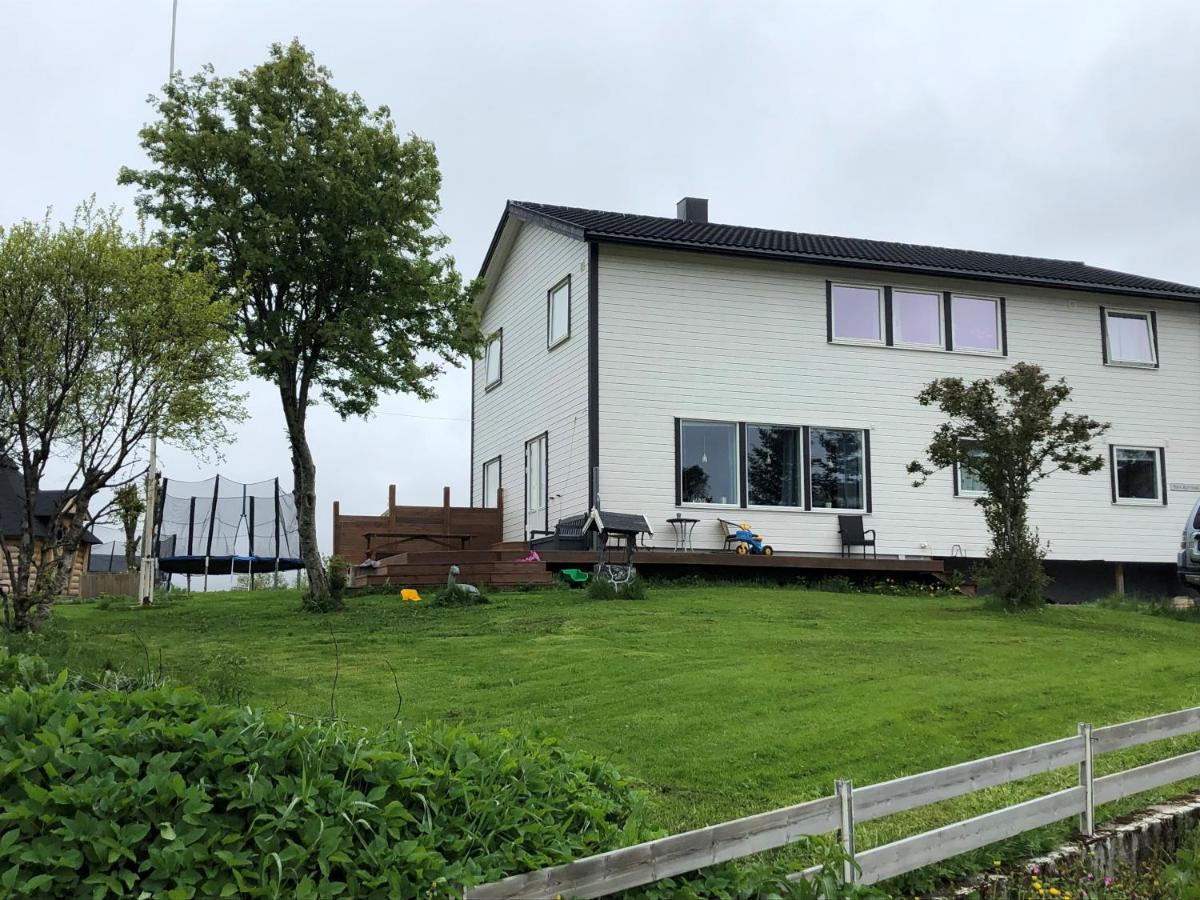 Sentrum Apartment Leknes Eksteriør bilde